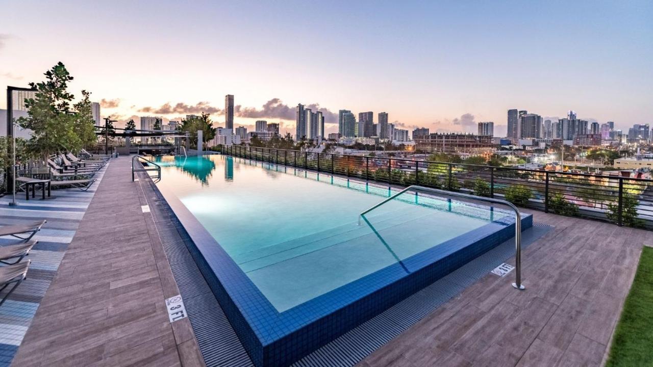 Sentral Studio Apt With Den In Wynwood Miami Bagian luar foto